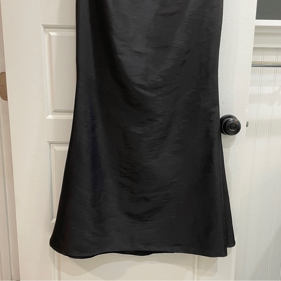 Jovani Formal Gown Jeweled Waist Backless Halter Dress Size 6 - Picture 4 of 12